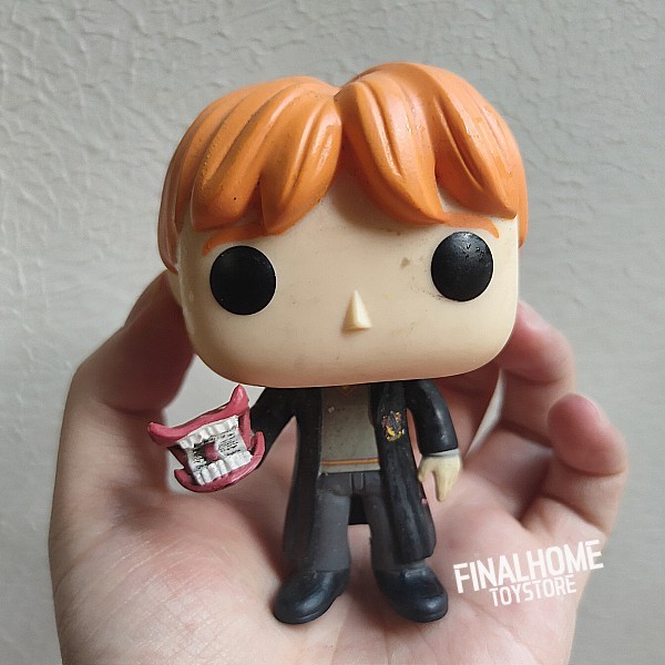 2025 Bulk Harry Potter Ron Wesley Magic School Big Head Car Model ตกแต่งของเล่นตุ๊กตา THNM