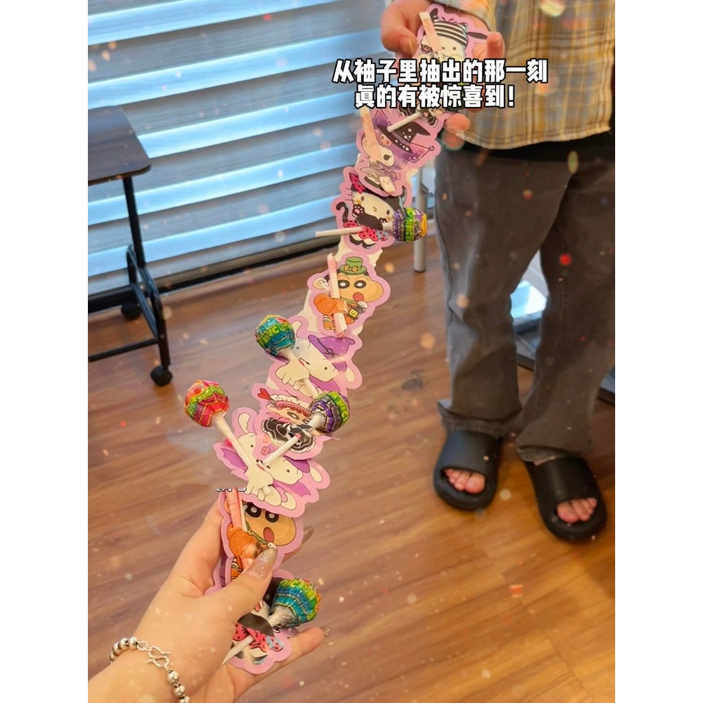 ⚘Crayon Shin Hello kt Halloween diy Hand Lollipop Cardboard เซอร์ไพรส์ขนาดเล็กสําหรับเพื่อนชายและหญิ