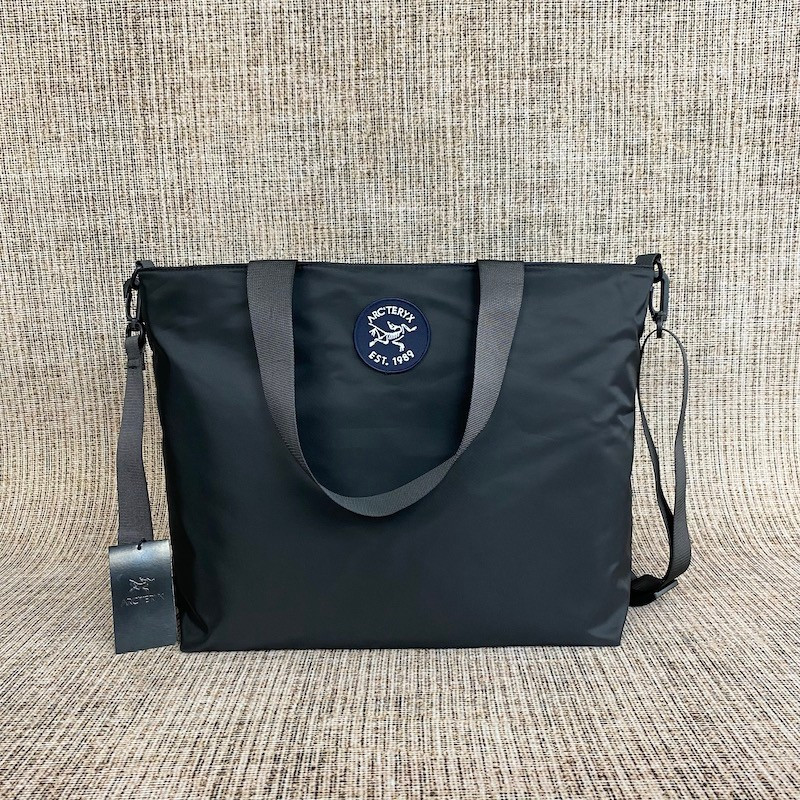 Camping Travel Messenger Bag ผ้ากันน้ําขนาดใหญ่-ความจุแบบพกพา Messenger Dual-