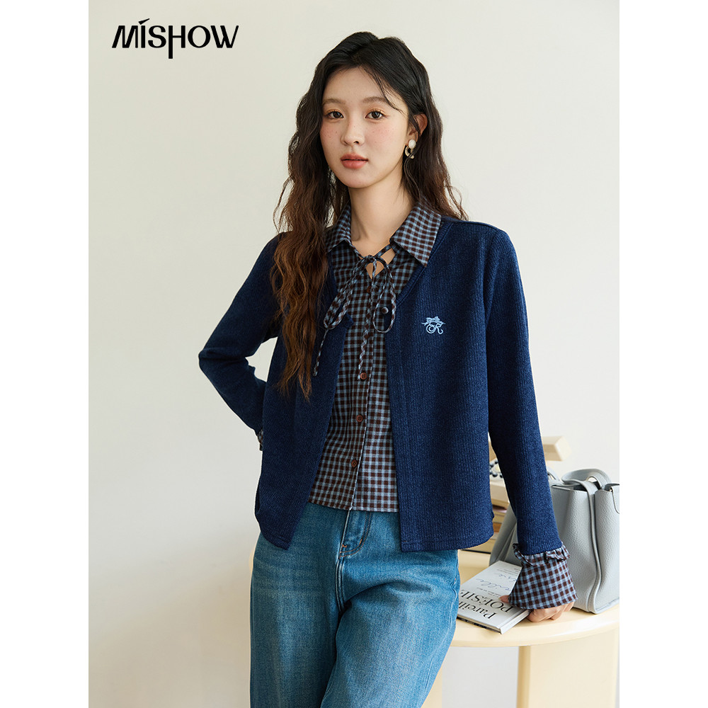 มิโชว์ ปลอมสองชิ้นเสื้อถักขนสัตว์ผู้หญิง 2025 ฤดูใบไม้ร่วงฤดูหนาวสไตล์ใหม่ลายสก๊อตเย็บเย็บปักถักร้อย ย้อนยุค ทรัมเป็ตแขน สูงสุด