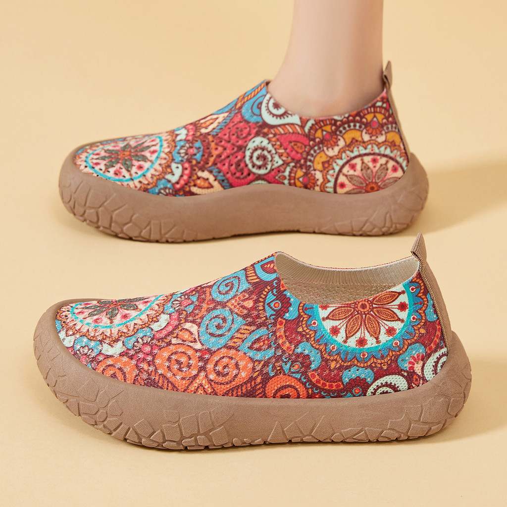 รองเท้าแม่ลําลอง Soft-Soled Light Lazy Cloth Shoes รองเท้าผู้หญิงฤดูร้อน Breathable Flyingทอรองเท้าสไตล์โบฮีเมียน