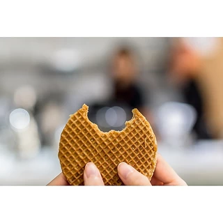 สวีทชิว สโตรปวาฟเฟิลไส้คาราเมล 40 กรัม - Stroopwafel Dutch Caramel Waffle Sweet Chew 40g