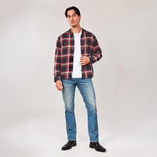 WRANGLER เสื้อเชิ้ตแขนยาวผู้ชาย คอลเลคชั่น Wrangler Legends รุ่น WR S226MSHLN16 สีแดง