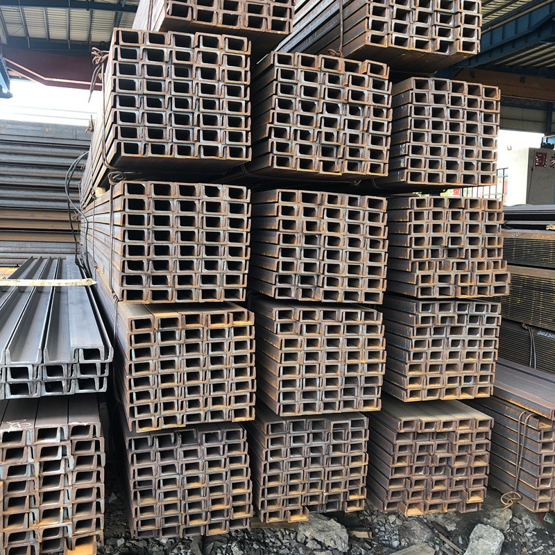 Foshan Groove Steel 8#热轧国标黑色u型槽Q235B鞍钢柳钢支架阁楼幕墙用铁槽钢