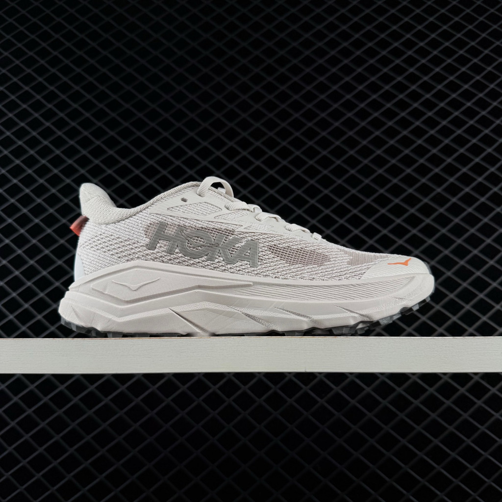 HOKA Challenger 8 รองเท้าวิ่งผู้หญิงน้ําหนักเบาเบาะระบายอากาศรองเท้าผ้าใบเดินกันลื่น