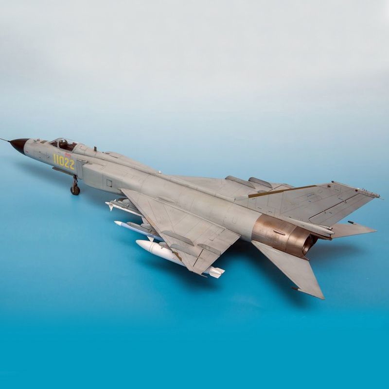 Trumpeter ประกอบเครื่องบินรุ่น Destroyer จําลองจีน Air Force 1/72 Shen Yang J-8F Long Whale Fighter 