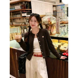 B&R พร้อมส่ง เสื้อคาร์ดิแกนถักผู้หญิง ทรงสั้น งานปักรูปหมี แจ็คเก็ตสไตล์เกาหลี ลดน้ำหนัก ขนาดM-2XL
