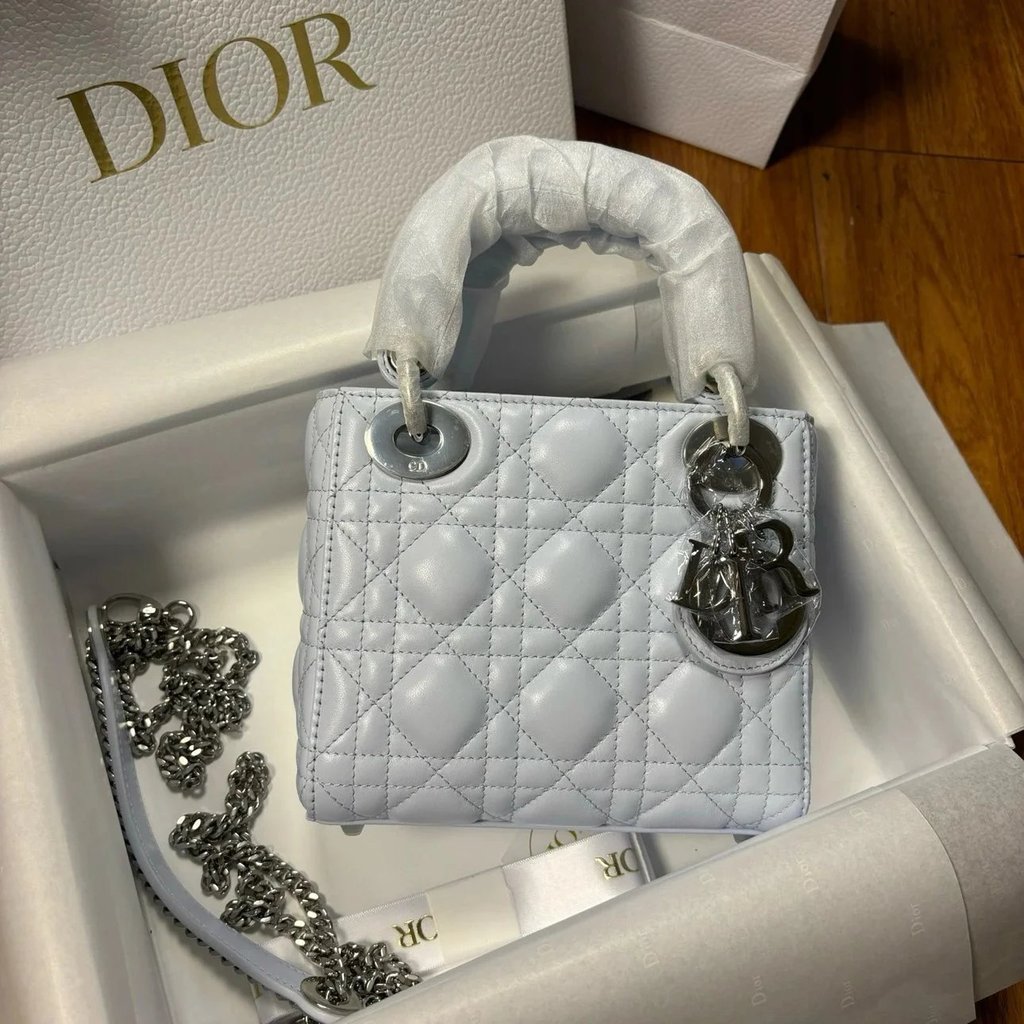 Dior2025 สี Glacier Blue Sheepskin Three-Grid Mini Dior กระเป๋ากระเป๋าสะพายกระเป๋า Messenger กระเป๋า