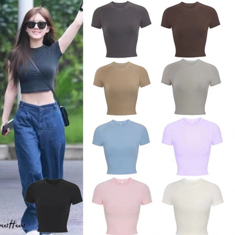 SKIMS Kim Kardashian's affordable alternative to basic athletic leggings t Cropped short-sleeved top