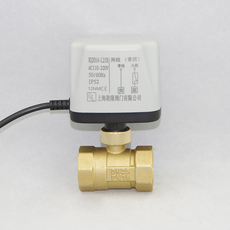 วาล์วบอลไฟฟ้า 220v วาล์วน้ำทองแดงแบบสองทาง สองสาย ปกติปิด 24V สวิตช์จ่ายน้ำ วาล์วโซลินอยด์พลังงานแสงอาทิตย์ขนาด 1/2 นิ้ว