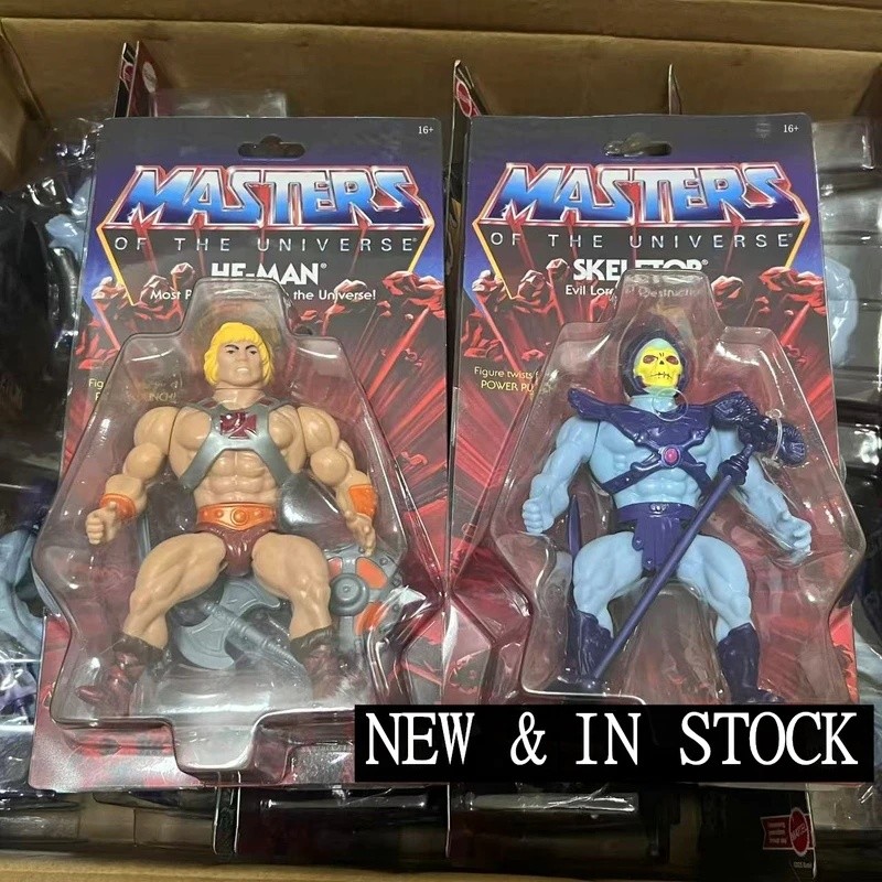 ในสต็อก 2 ชิ้น Masters of the Universe He-Man & Skeletor Retro Carded Action Figures - Vintage 80s ชุดของเล่นสะสม