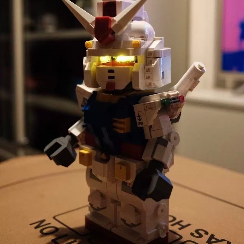 เข้ากันได้กับ Lego Yuanzu Gundam Model Building Blocks ตุ๊กตาผู้ใหญ่ Gundam Mecha Warrior Minifigure