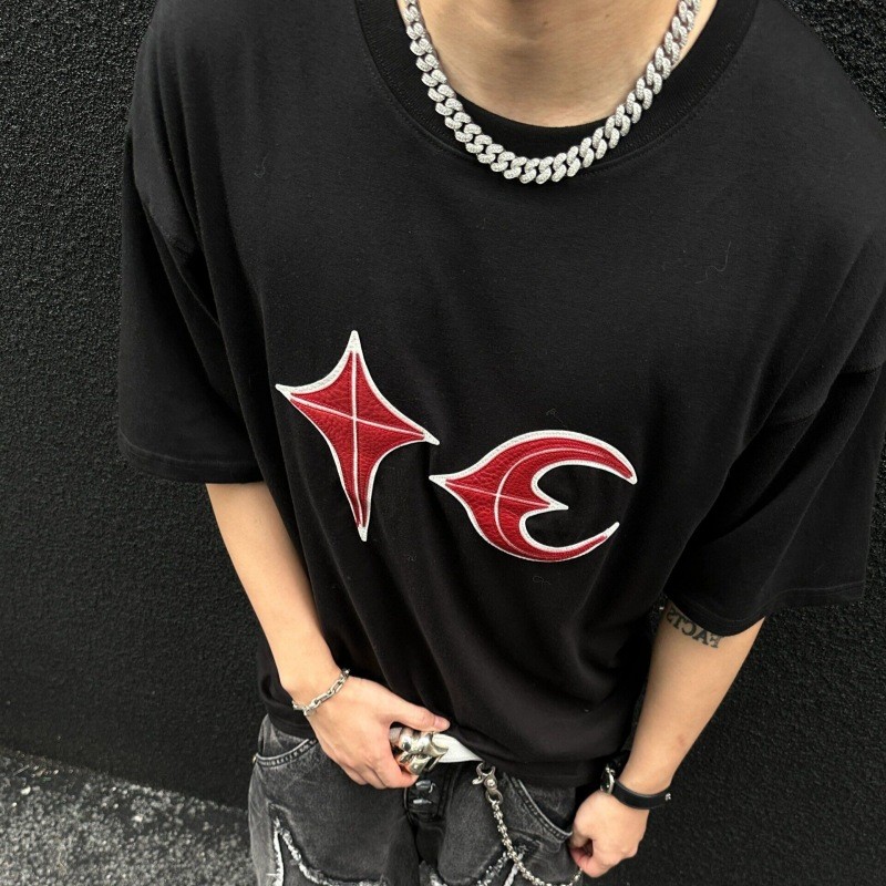1Q1A Thug Club ฤดูร้อน Thug Club Star Moon เย็บหนังปักเสื้อยืดแขนสั้น