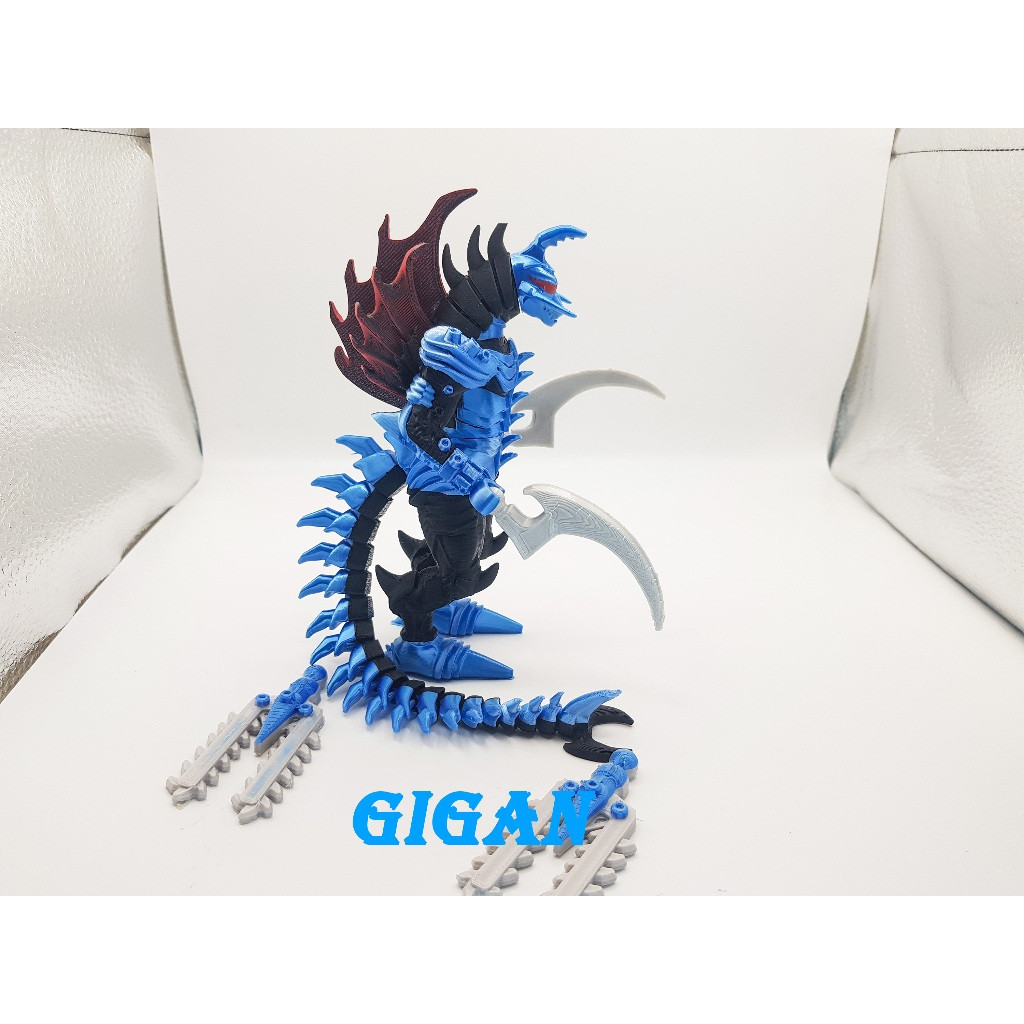 Cuero Toy Monster Gigan 2004 Kaiju Godzilla Action Figure