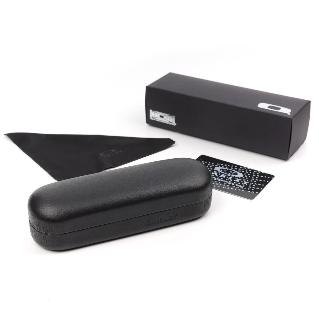 ของแท้ OAKLEY Retro กระเป๋ากันกระแทกดีไซน์พิเศษสำหรับแว่นตารุ่นพียูและหนัง ขนาดกะทัดรัดสำหรับทั้งผู้