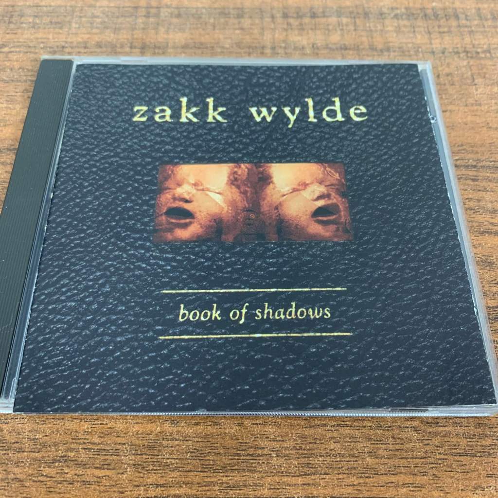 (ไม่มีการปิดผนึก) Zakk Wylde Book Of Shadows huang
