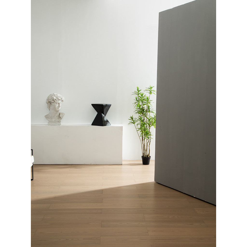 MUUTO ใหม่สามชั้นไม้เนื้อแข็งคอมโพสิตชั้นครีมสไตล์ชาสีขาวโมเดิร์นสีเทา 15 มม.ล็อคชั้นอุ่นความร้อน