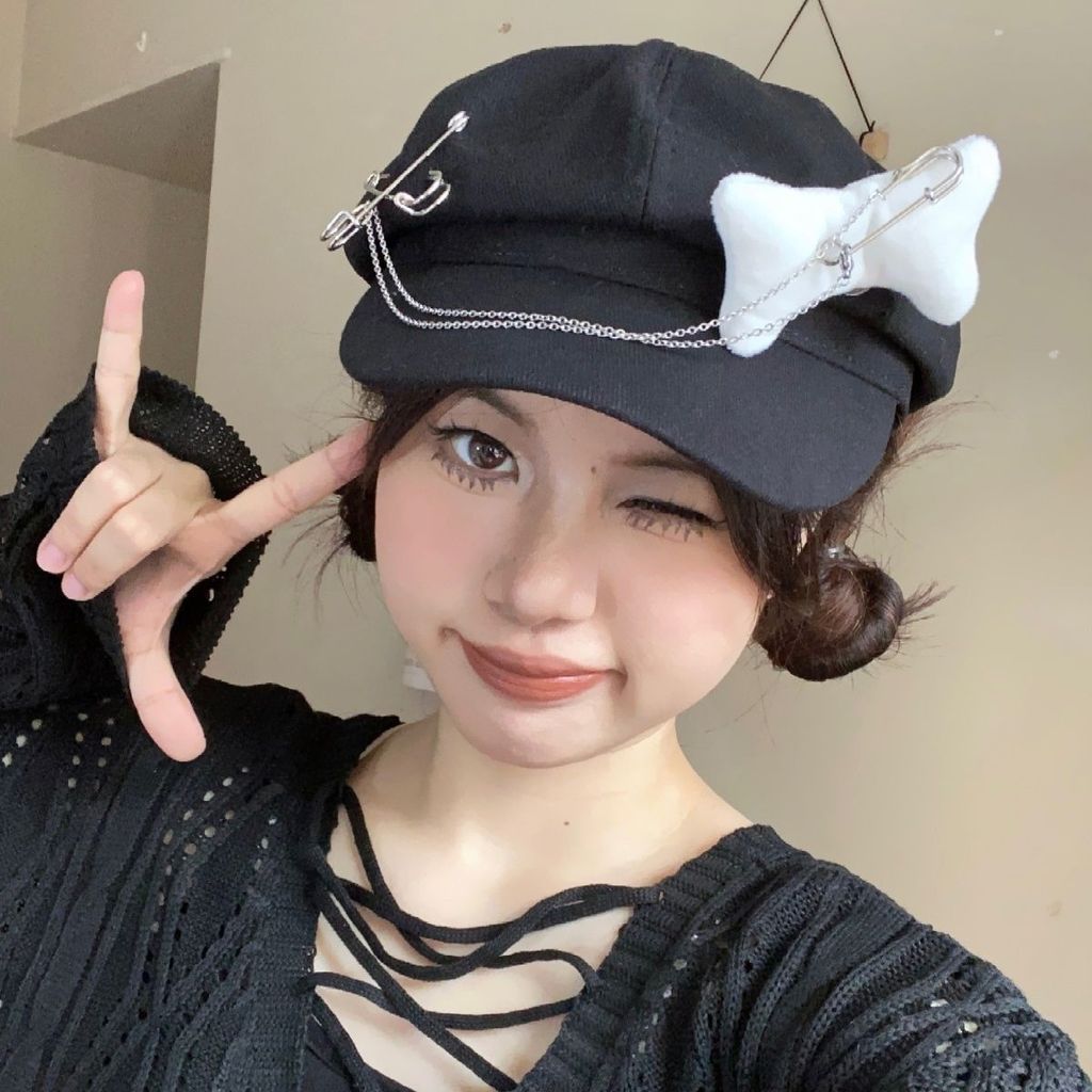✨ร้านแนะนํา✨การออกแบบกระดูก y2k Beret Millennium Hot Girl punk Asian Culture Newsboy punk จิตรกร 7.7