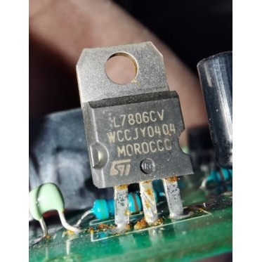 คลังสินค้าพร้อมใหม่เอี่ยม L7806 L7806CV 6V LM7806 TO-220 หลอดปรับแรงดันไฟฟ้าสามปลาย