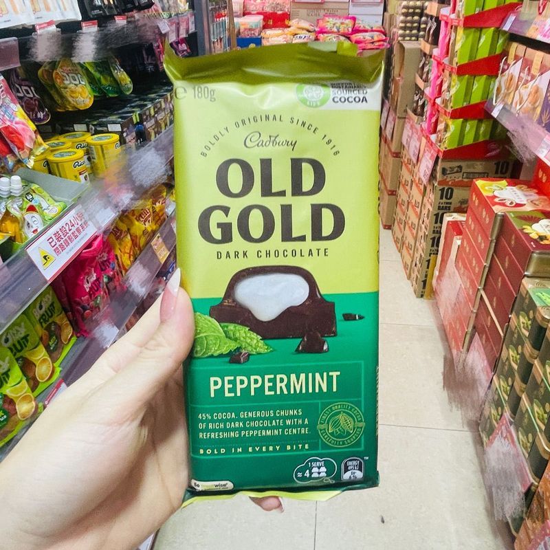ฮ่องกง Daigou CADBURY OLD GOLD GOLD GOLD Mint ครีมดาร์กช็อกโกแลต 180g ของว่างฤดูร้อน 8-11v8-11m