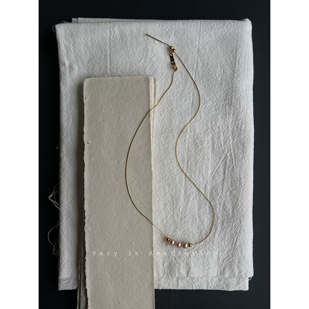 VIA Daily All-Match Simple ไข่มุกน้ําจืดธรรมชาติสีชมพู Clavicle Smile Clavicle Chain Commuter สร้อยค