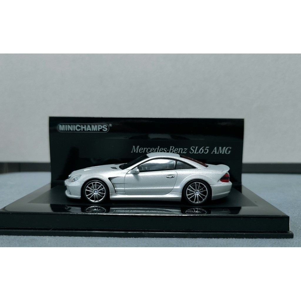[สต๊อกพร้อม] 1/43 Benz SL 65 AMG by Minichamps One Set of Matte Silver AMG
