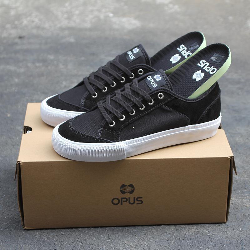 OPUS Professional สเก็ตบอร์ดรองเท้าสวมใส่ Shock-Absorbing Suede Vulcanized Sole Ollie Pointed Flip P