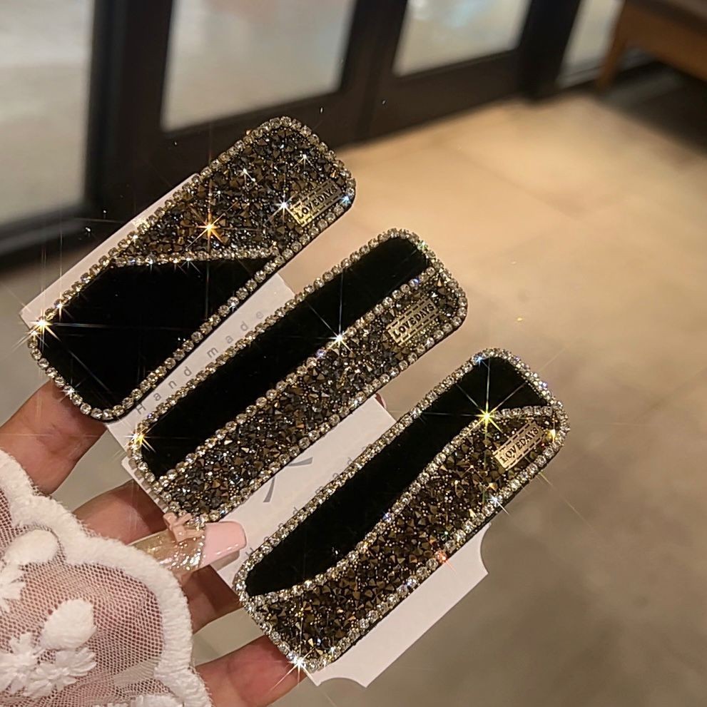 กํามะหยี่ติดผมคุณภาพสูง ออกแบบประณีตสำหรับแฟชั่นด้านข้าง ผมเรียบ BB Clip