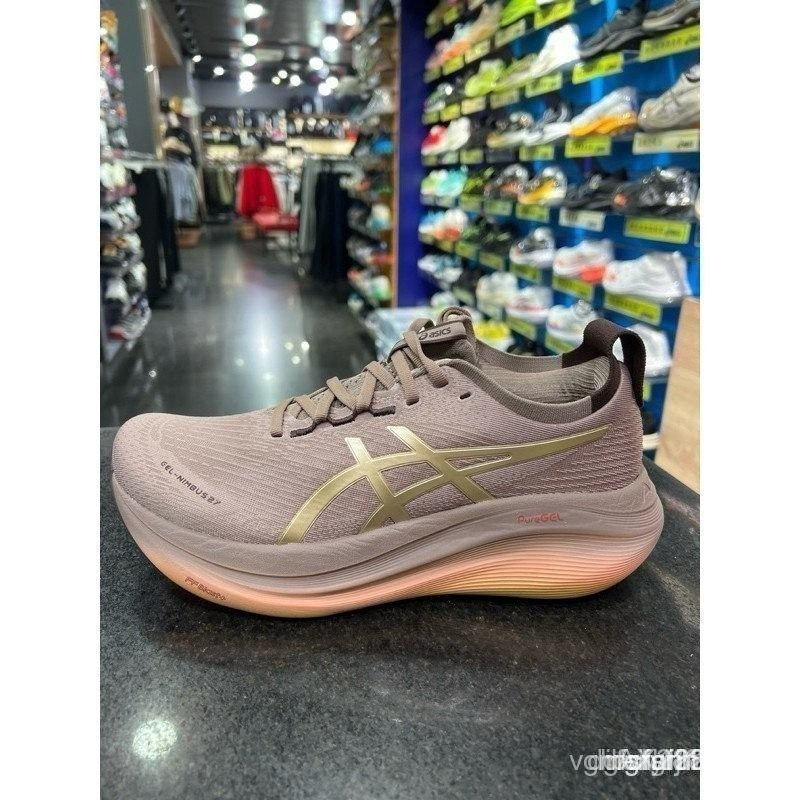 รองเท้าวิ่งผู้ชาย GEL-NIMBUS 27 LUXE ใช้เทคโนโลยีเบาะลม รุ่น 1011C030-020 จาก Platinum Series 077 fb