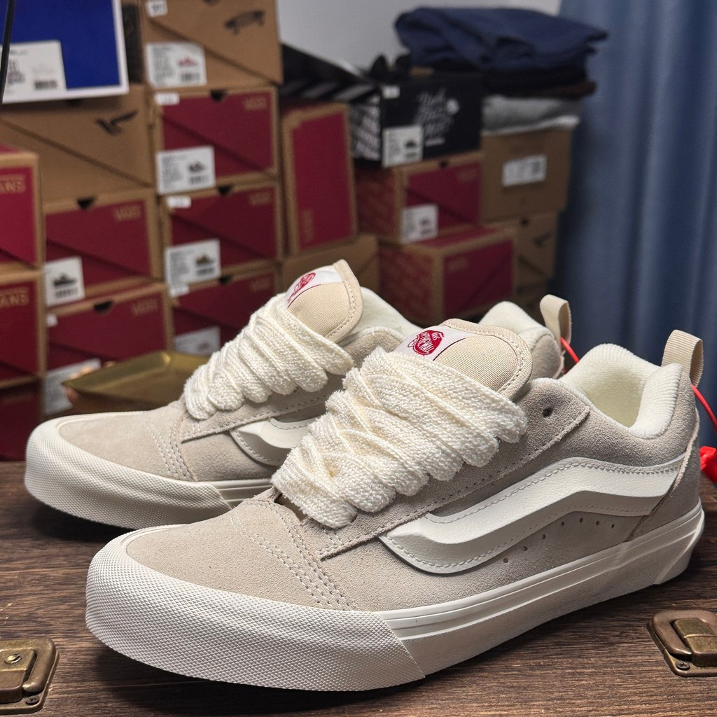 Vans Knu Skool รองเท้าบอร์ดลําลองตัดต่ําสีขาว