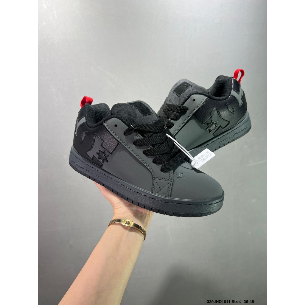 ✅DC Shoes Court Graffik รองเท้าขนมปังอินเทรนด์กันลื่นและทนทานรองเท้าบอร์ดต่ํา