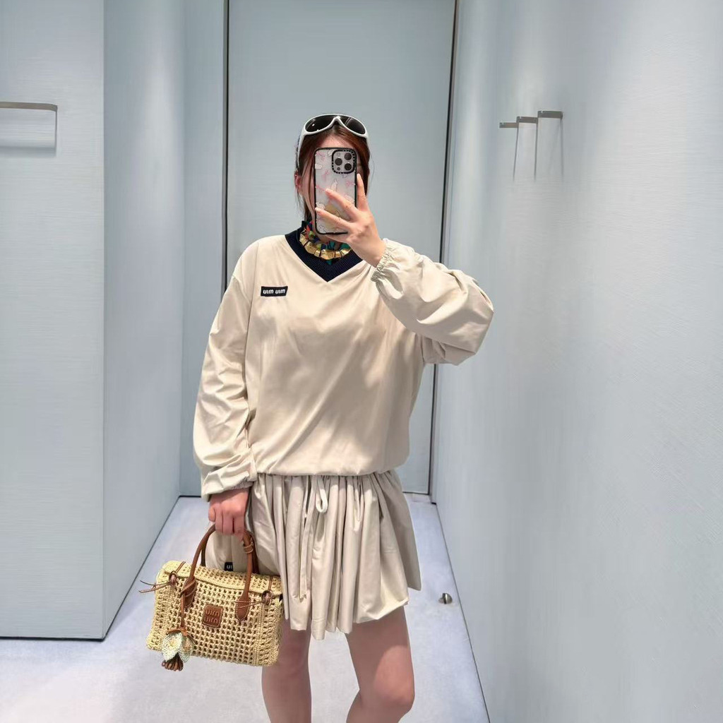 EZL3 MIMIU Light Sweet Vitality สไตล์หลวมเย็บเสื้อยืด Contrast สี v คอแขนยาวผู้หญิง