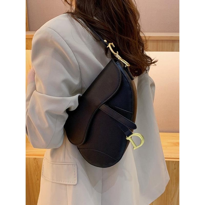 2026 ใหม่สไตล์อานกระเป๋าหญิง High-End Niche Design One-Shoulder Messenger กระเป๋าแฟชั่น All-Match Com