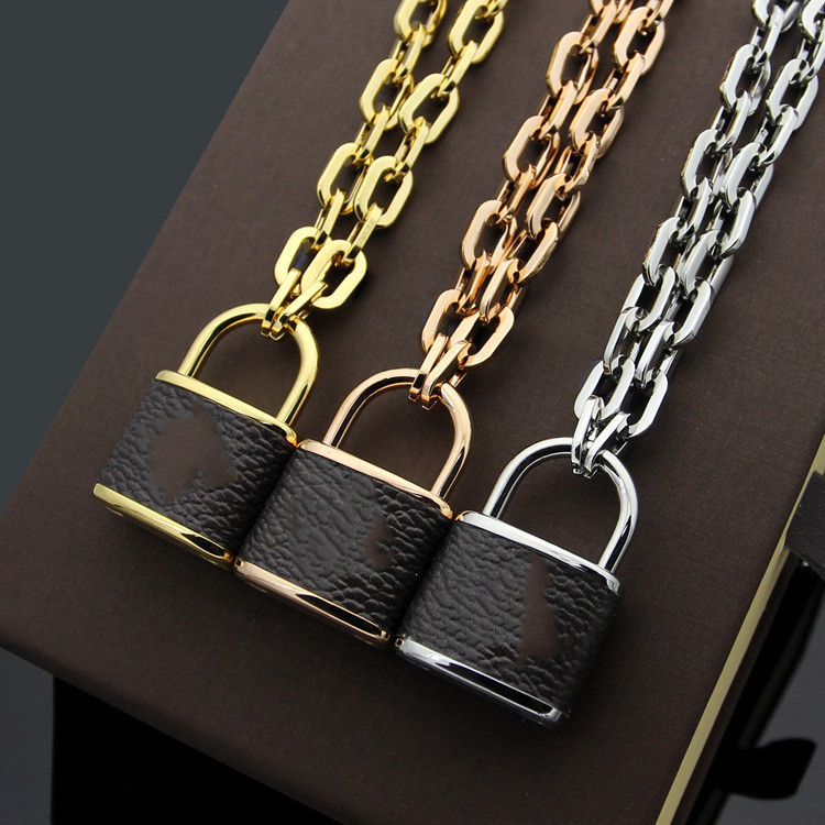 X X7VJ V Letter Lock สติกเกอร์หนัง Presbyopic สร้อยคอหนาสุภาพสตรีสไตล์ล็อคสร้อยคอยาว
