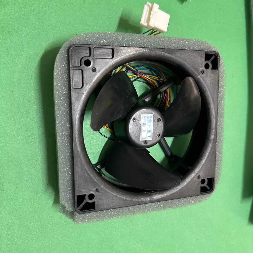 เหมาะสําหรับตู้เย็น U11P14BS1Z3-57 14V DC 0.19A พัดลมระบายความร้อน 4515JL-04W-B36-09W