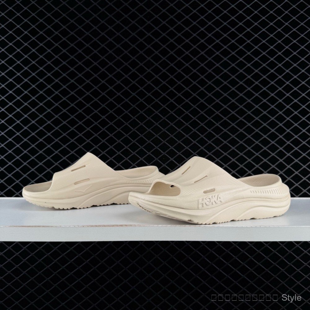 Hoka One One Ora Recovery Slide 3 รองเท้าแตะสําหรับผู้ชายและผู้หญิงกลางแจ้งรองเท้าแตะแบน EVA 58N9 LI
