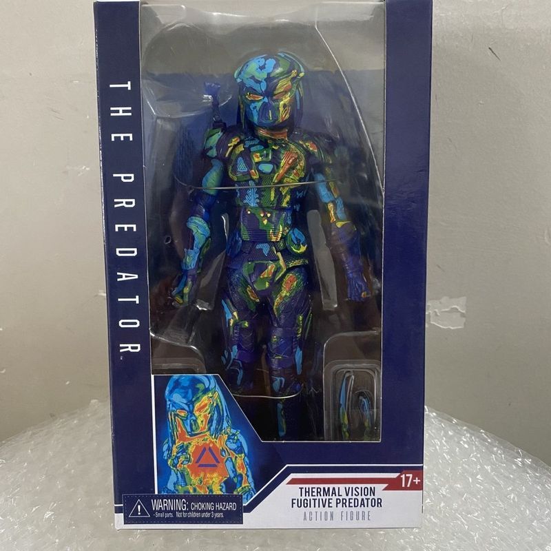 【พร้อมส่ง】NECA feral predator figure avp neca hiya predator wolf แท้ แท้ badlands prey the figure NE