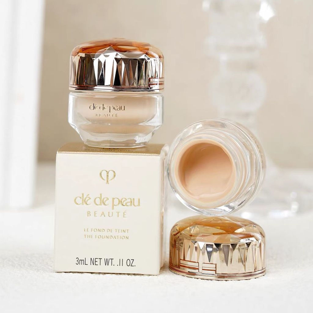 แนะนําขายร้อน [CPB] Skin Key Crystal Diamond Powder Cream 3ml Jinzhi Moisturizing Lady Foundation Cr
