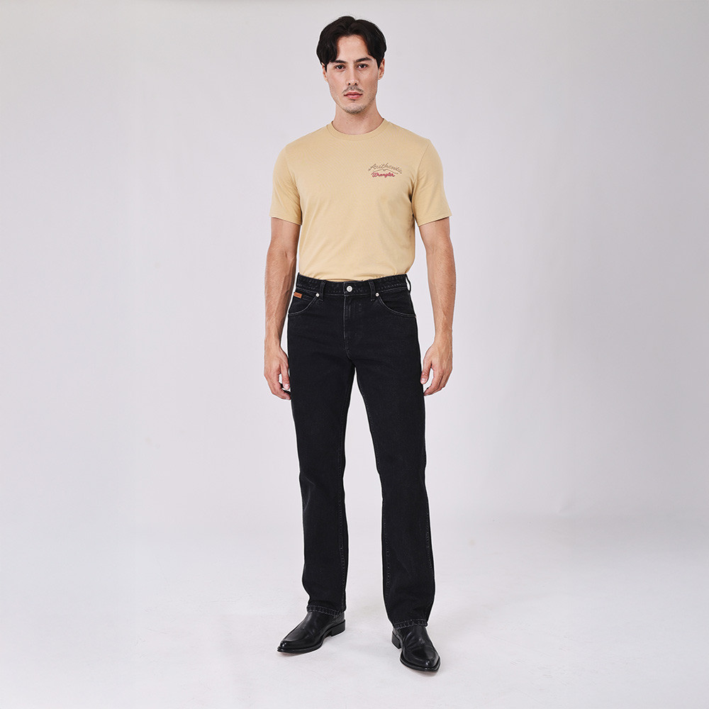 WRANGLER เสื้อยืดแขนสั้นผู้ชาย คอลเลคชั่น Beyond Indigo รุ่น WR S326MTSSN46 สีน้ำตาล — صورة 6