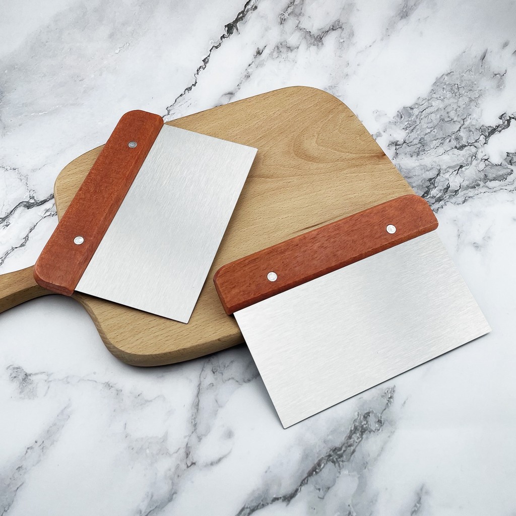 ที่ตัดแป้ง ด้ามจับไม้ แผ่นตัดแป้งสแตนเลส ที่ตัดแป้งพิซซ่า โด - รูปที่ 3