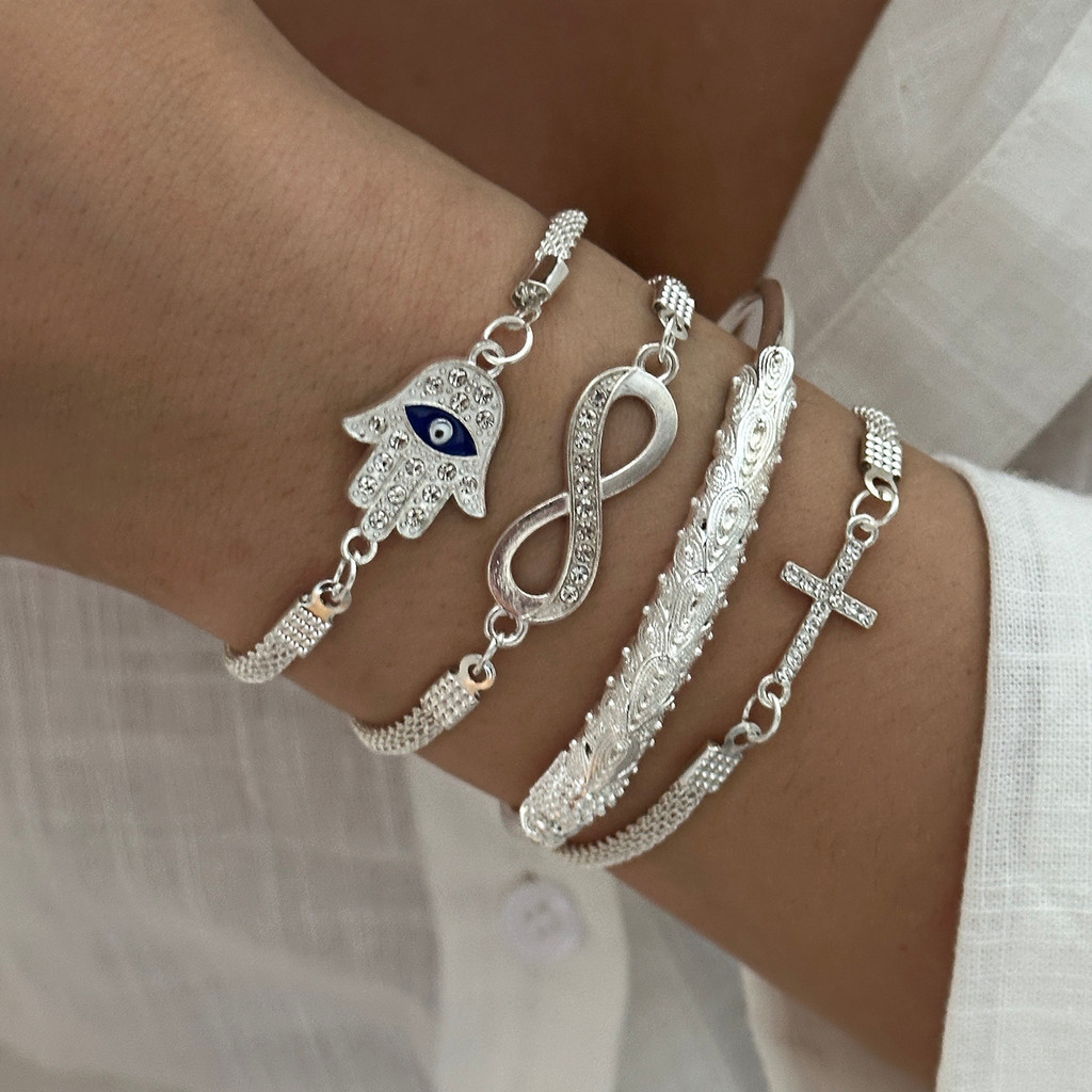 Benge Silver Plated Gothic Cross Evil Eye Hamsa สร้อยข้อมือผู้หญิง Vintage Punk Lucky Charm กําไลข้อมือ Y2K Grunge Party อุปกรณ์เสริมของขวัญ