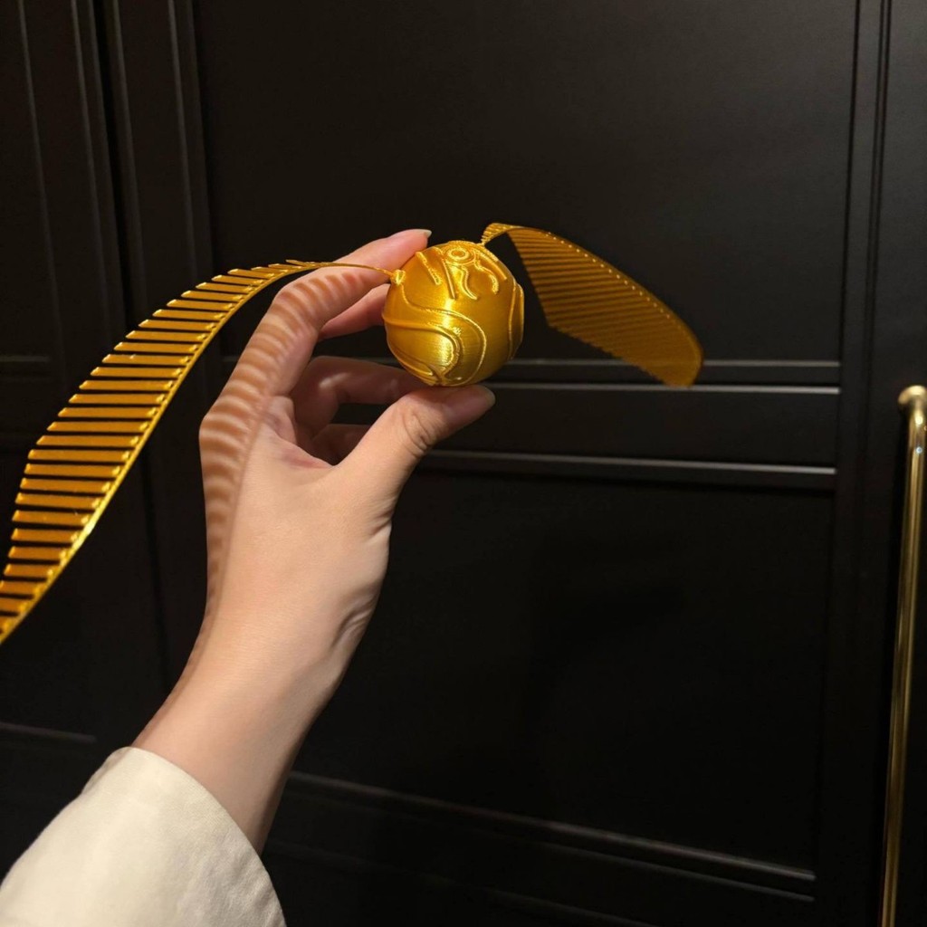 3d การพิมพ์ Creative Golden ยืดหยุ่น Flying Stall ของเล่น qq6.7.29