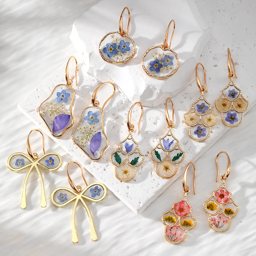 แฟชั่นดอกไม้แห้งสีฟ้าเรซิ่นต่างหูลืมฉันไม่ได้ดอกไม้ต่างหูเครื่องประดับที่ทําด้วยมือของขวัญ