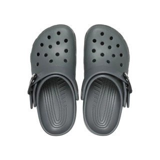 CROCS รองเท้าลำลองผู้ใหญ่ CLASSIC ENAMEL BUCKLE CLOG รุ่น 213347-0YK - CARBON