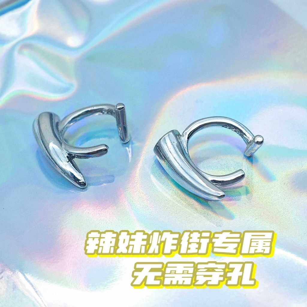 Vampire Lip Ring Fangs Holeless Devil Fake Lip Sharp เล็บฟัน Non-Hole Punk Steel Non-Hole Hot Girl 8