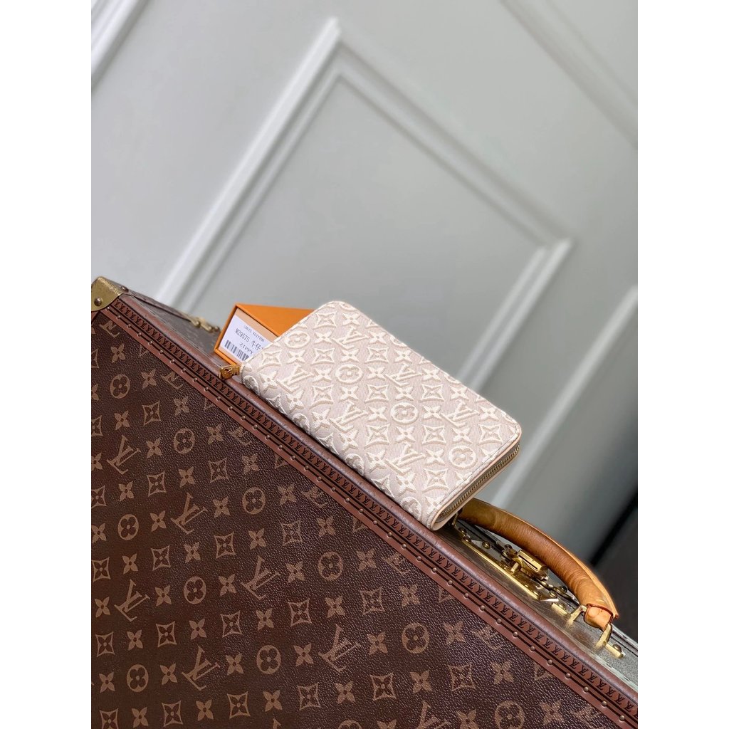 กระเป๋าลา Zippy คลาสสิกดอกไม้เก่าพิมพ์ผ้า Jacquard Monogram130POCHETTE COSMÉ TIQUE ผ้าใบพิมพ์นูนเย็บ