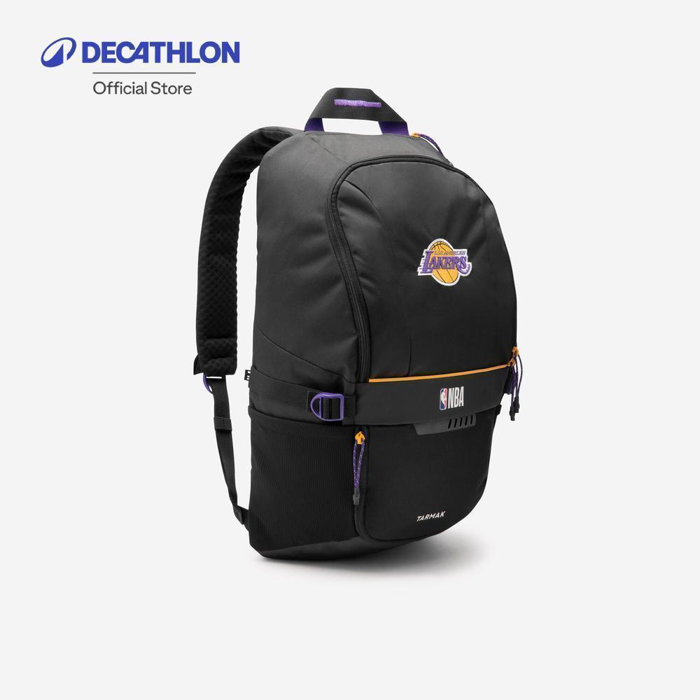 Decathlon Basketball Backpack เป้สะพายหลังสำหรับกีฬาบาสเก็ตบอลขนาด 25 ลิตร รุ่น Nba Chicago Bulls) - Black