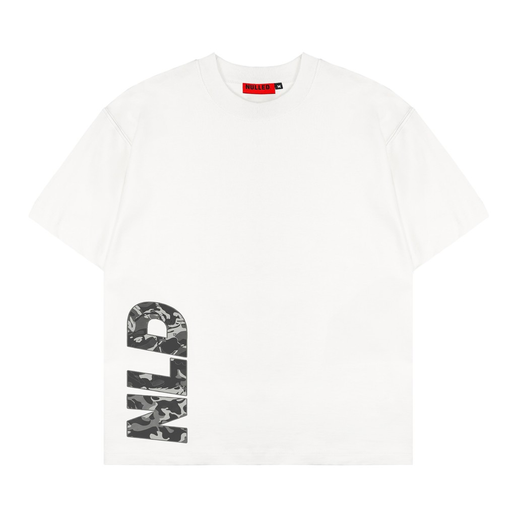 เสื้อยืดสีขาวพิมพ์ลาย NULLED Side NLD Pattern Tee แบบกล่องสําหรับผู้ชายและผู้หญิง | N-T3150-N-T00-T