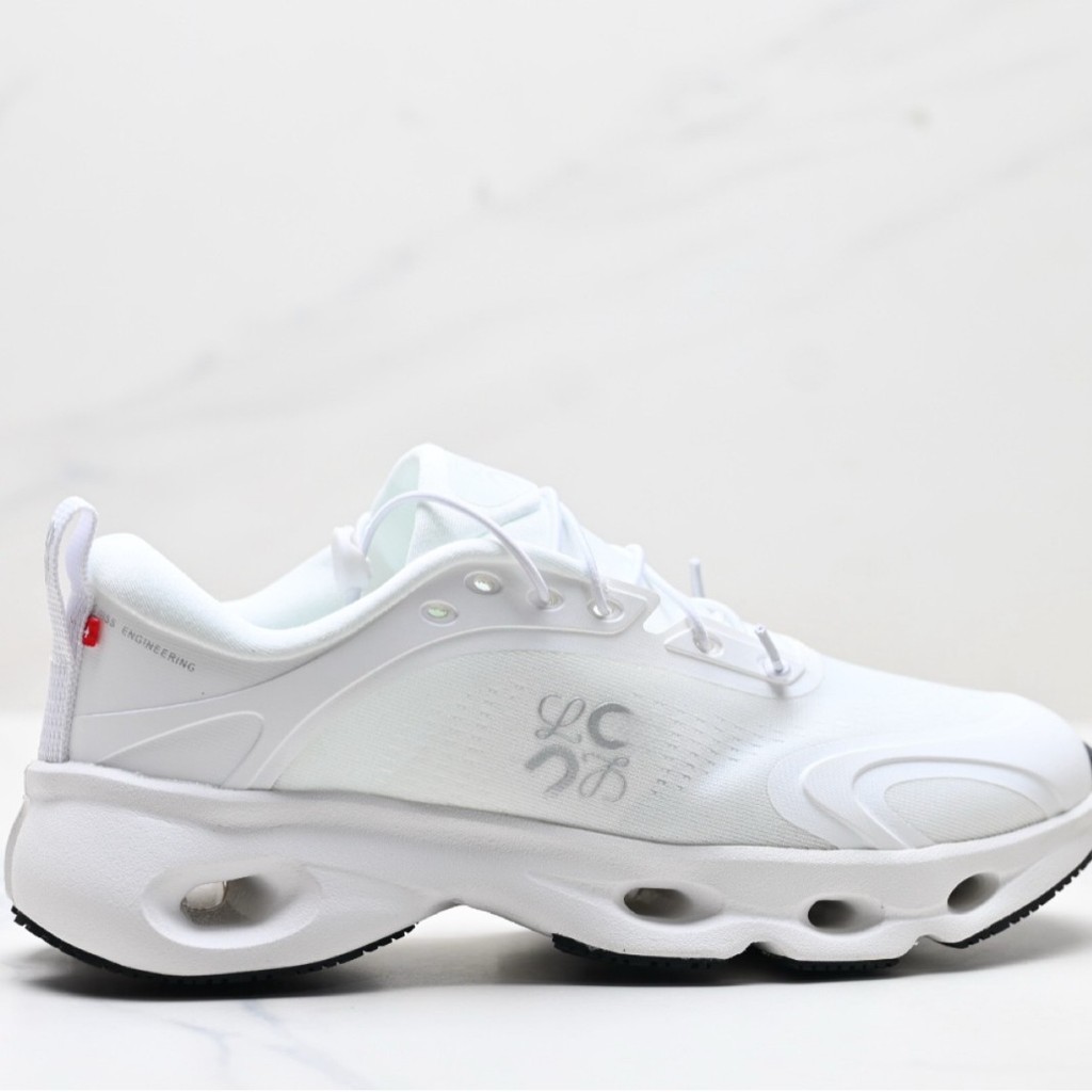 On Cloudsolo Loswe 3.0 รองเท้าวิ่งผู้ชายผู้หญิงน้ําหนักเบา Breathable Comfort รองเท้าผ้าใบแฟชั่นกีฬา