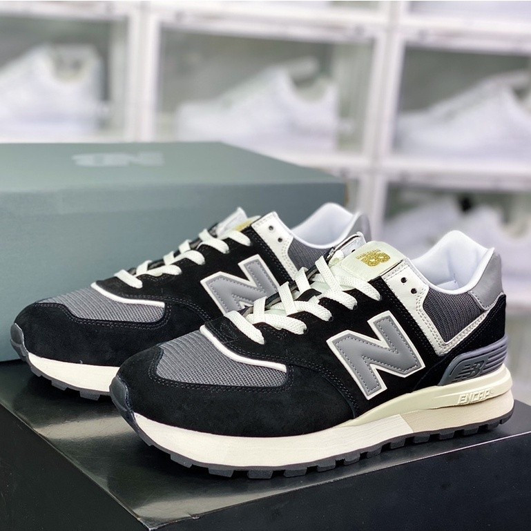 New Balance 574 สีดําสีเทาสีขาวสบายๆกีฬา Unisex รองเท้าวิ่งรองเท้าผ้าใบสําหรับผู้ชายผู้หญิง U574LGG1